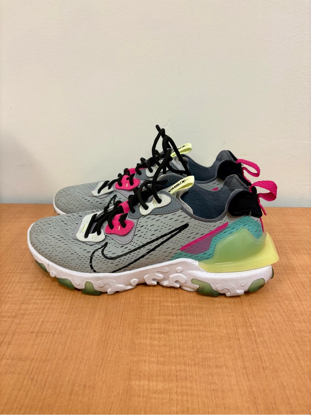 Nike React Vision Women’s D/MS/X Sneakers